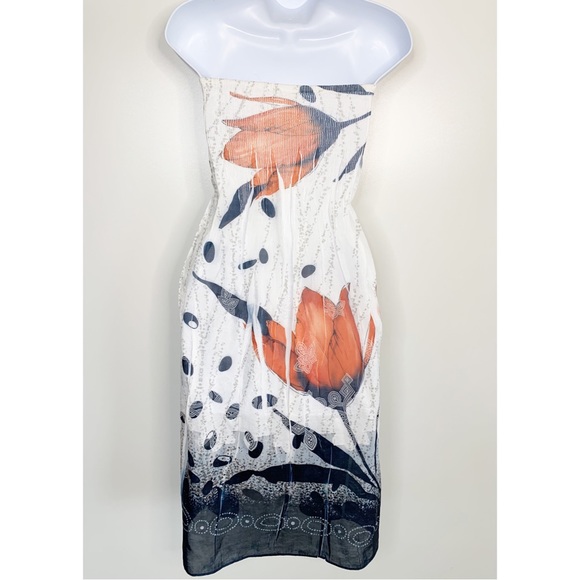 Lapis Smocked Top Strapless Dress or Skirt, Tulip Print, Red White Blue One Size - Picture 2 of 3